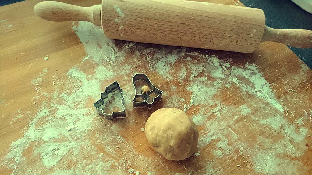 Príprava na vaľkanie cesta