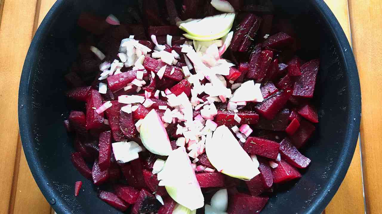 Pečená cvikla s cibuľou