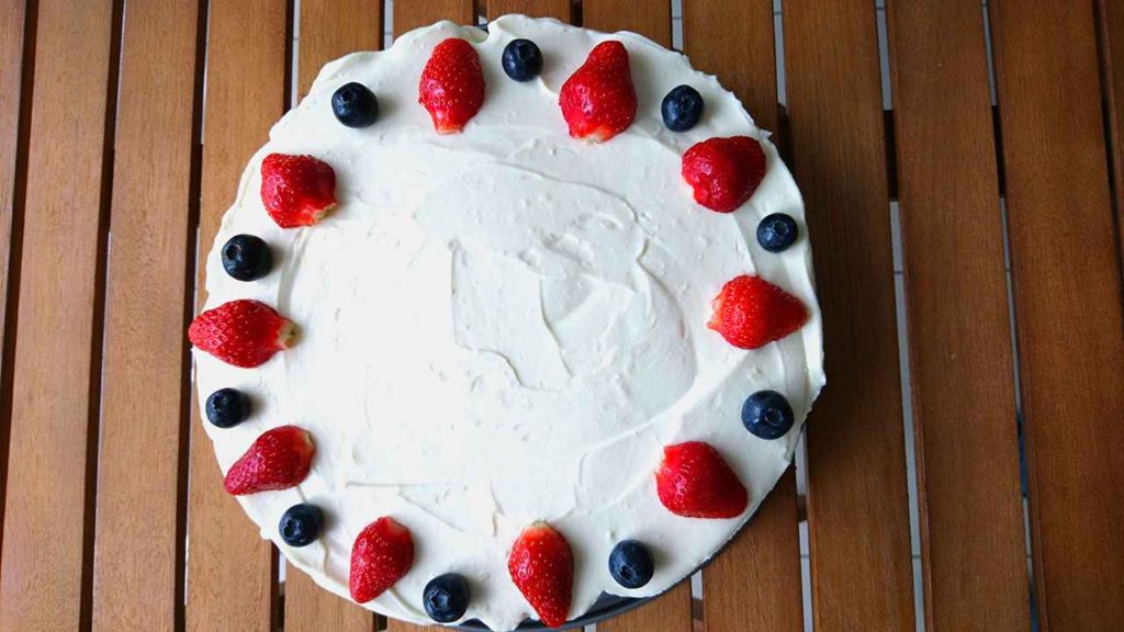 Čokoládová torta bez múky a s ovocím