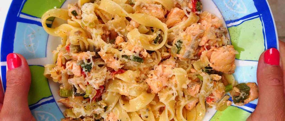 Cestoviny s lososom a cuketou