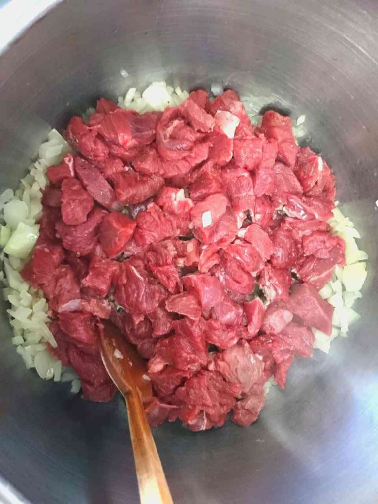 Hovädzie v tlakovom hrnci