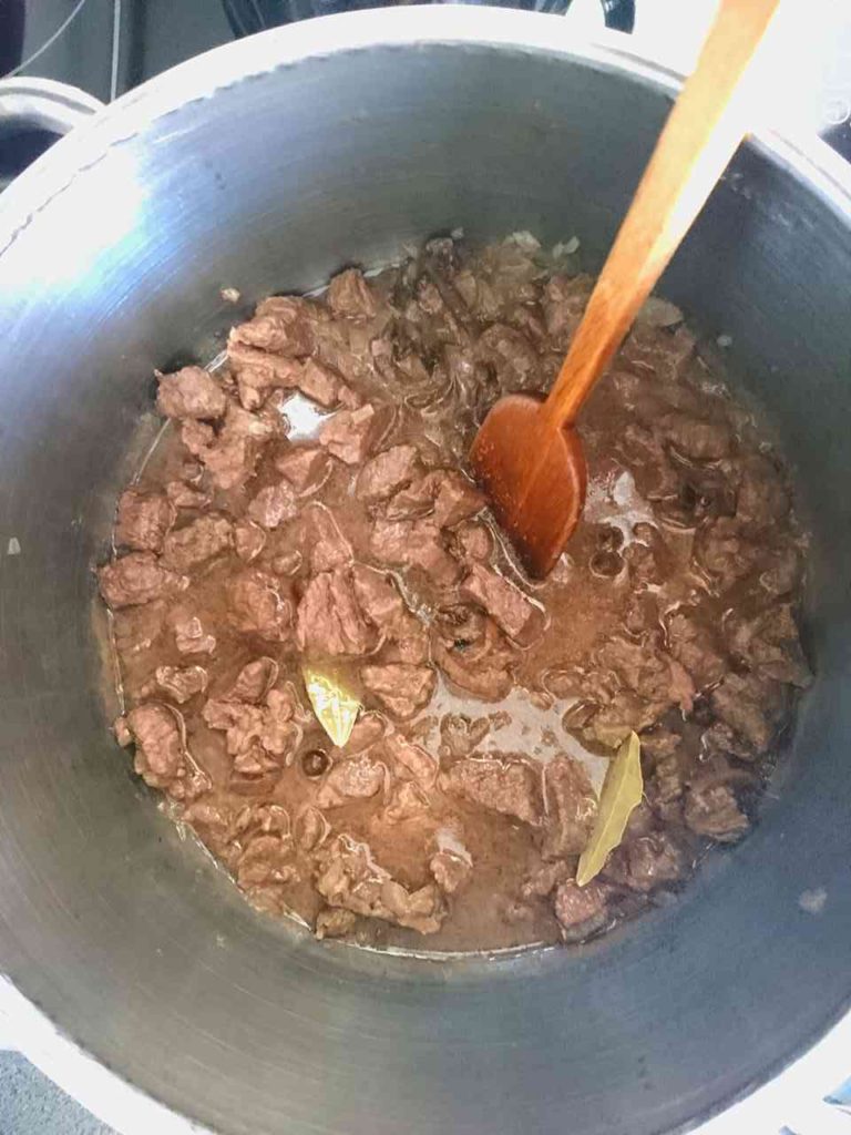 Hovädzie mäso v tlakovom hrnci