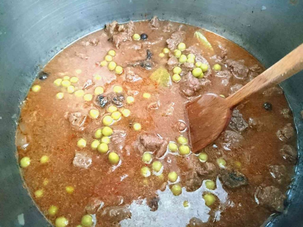 Hovädzina v tlakovom hrnci