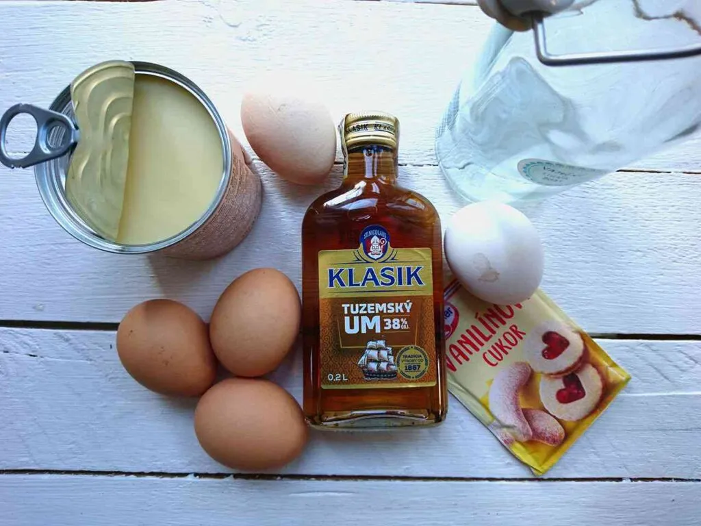 Suroviny na Vajecny liker zo salka