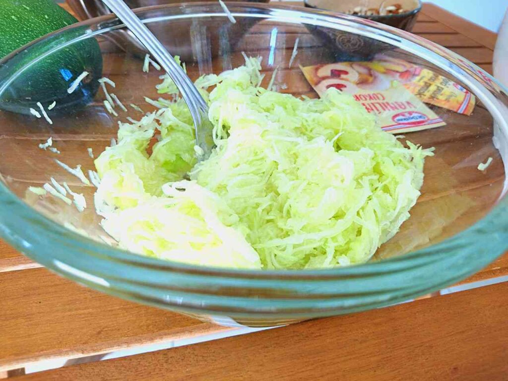 Cuketový koláč s kokosom